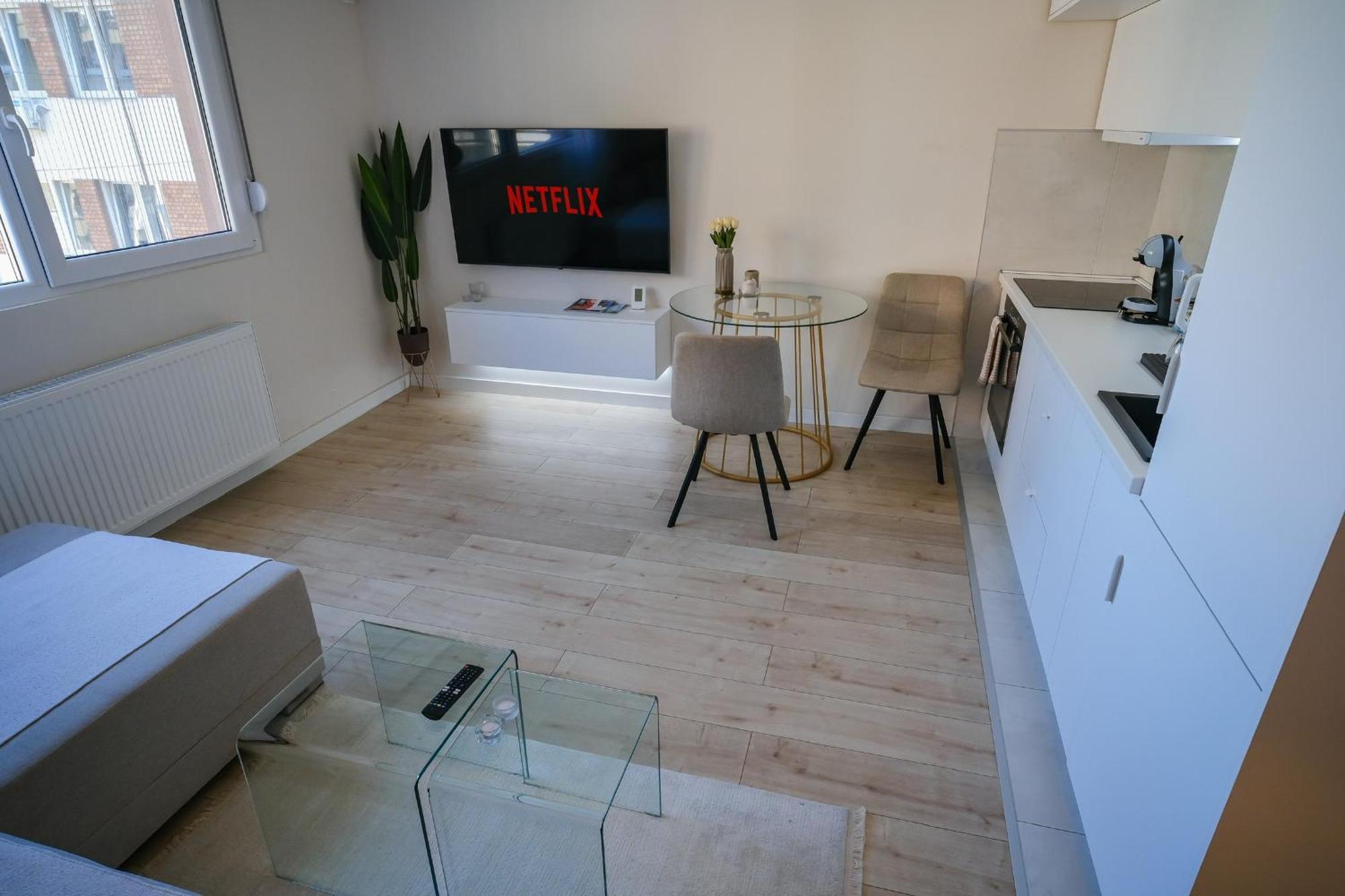 Apartment In Nis, Center! Brand-New Exterior foto